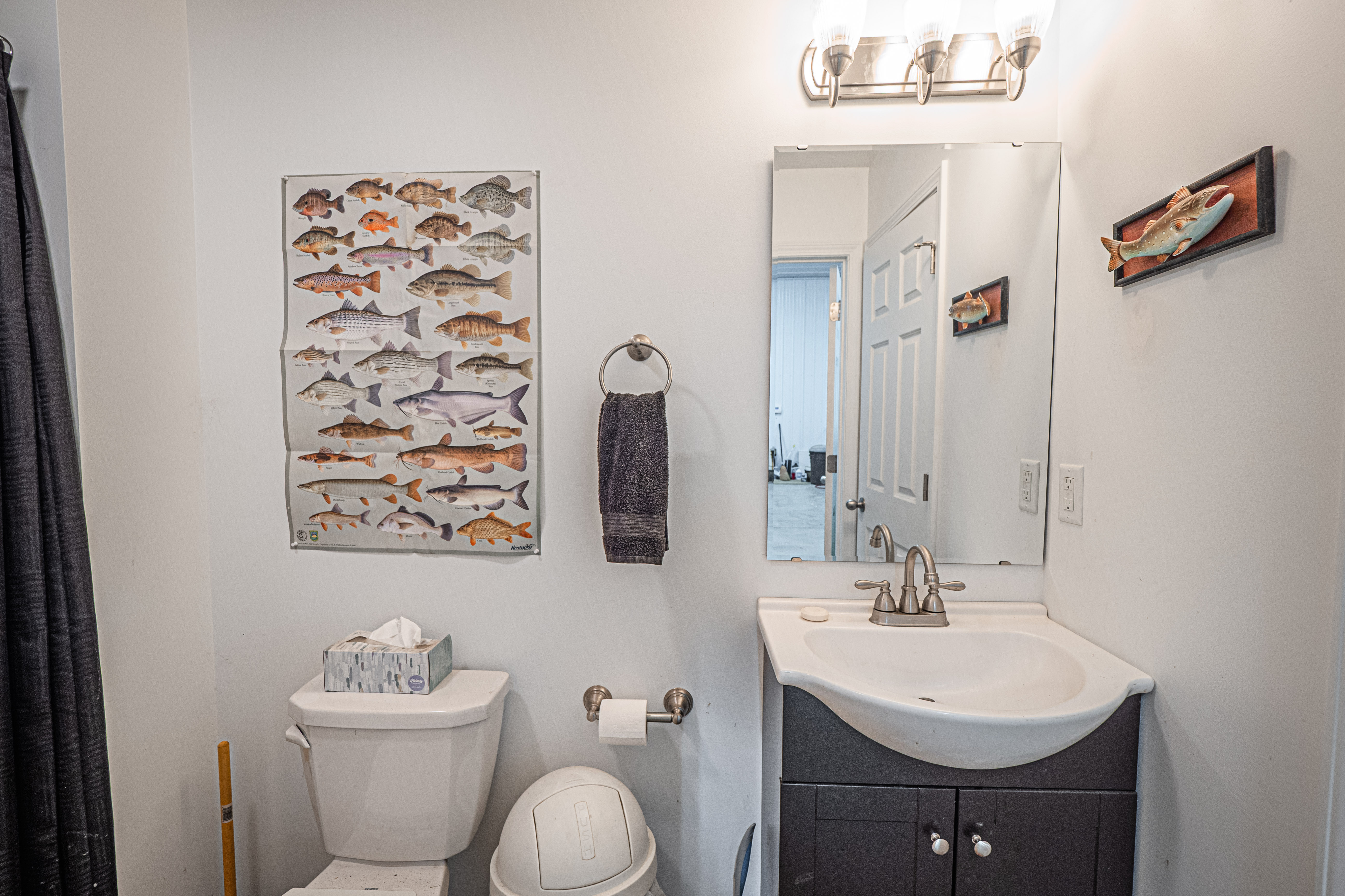Barn Bathroom 1